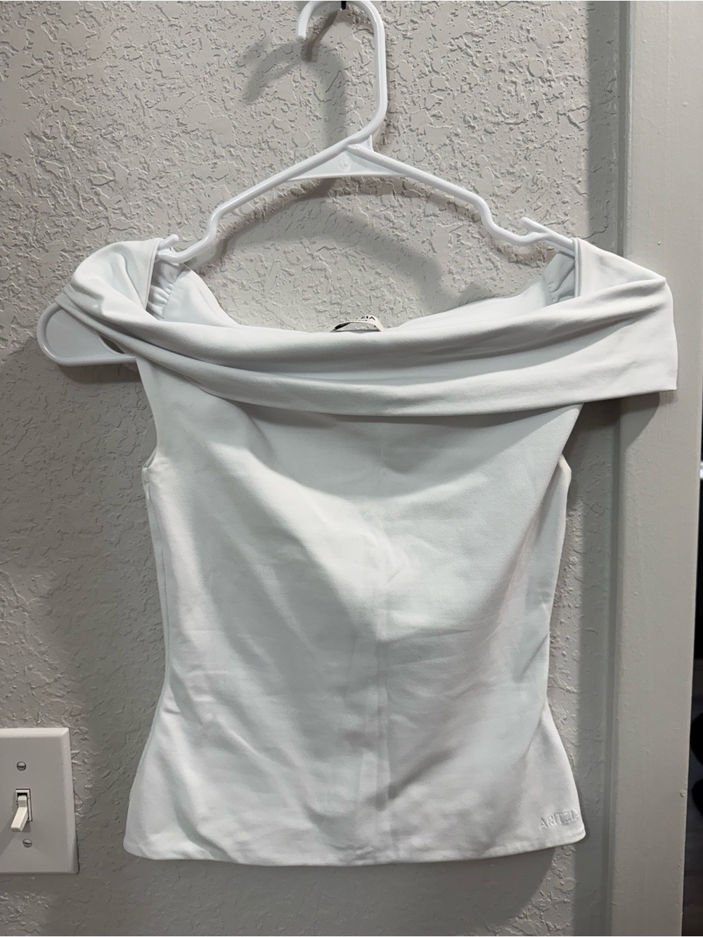 Aritzia Ravish contour Top